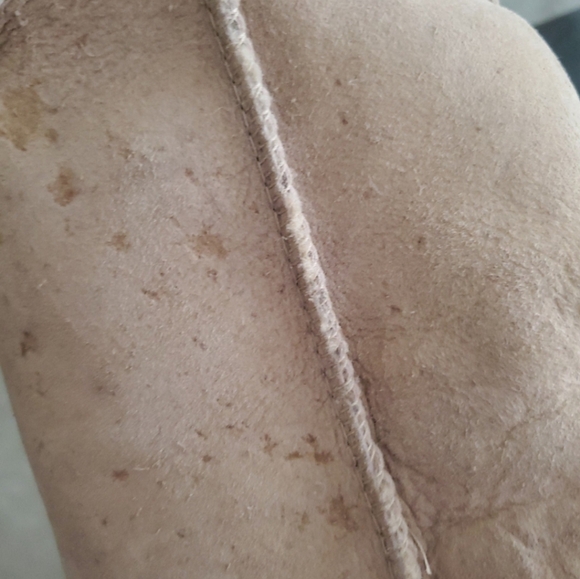 UGG Classic Short Boots size 7 - Picture 6 of 9